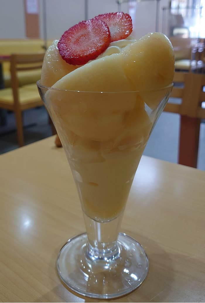 桃パフェ